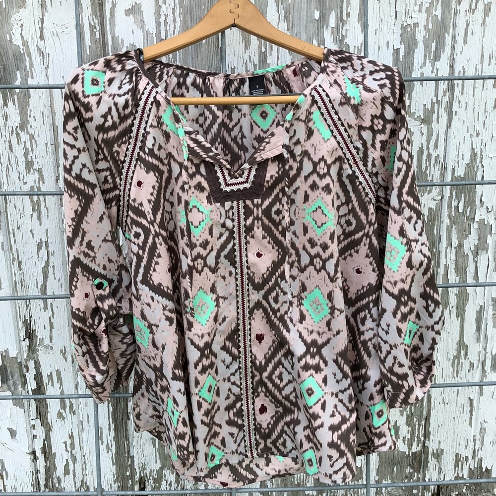 BKE blouse size small